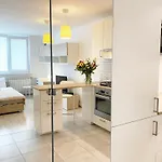 Mieszkanie 4 Apartment